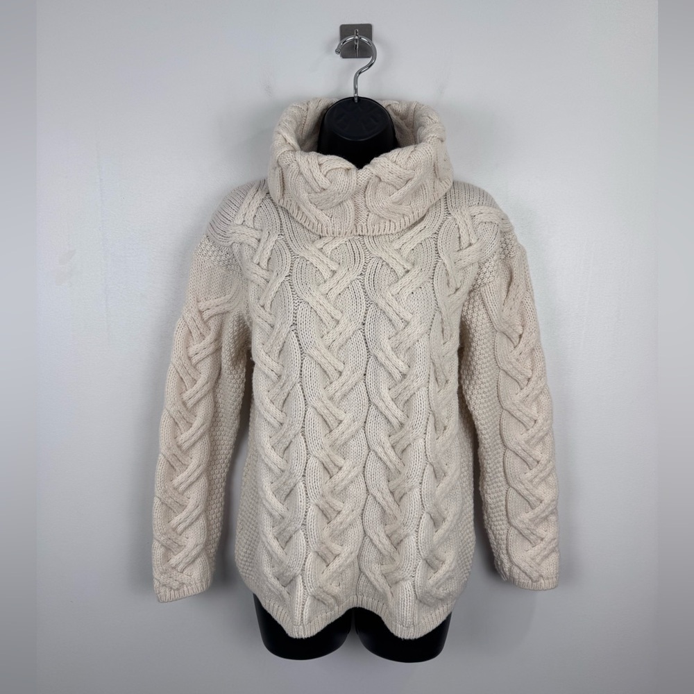 Aran Woollen Mills Women Chunky Cable Knit Cowl Neck Sweater Size Small